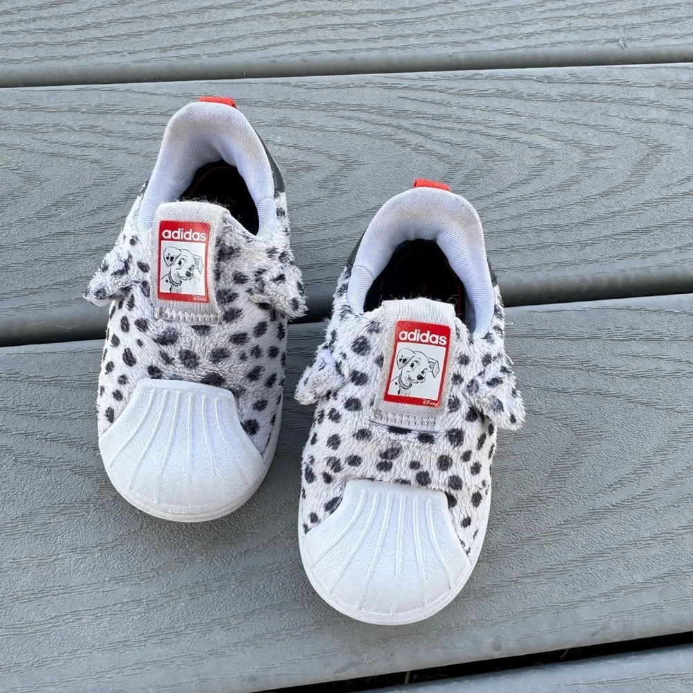 Adidas Disney Dalmatian Fuzzy Sneakers Toddler size 6